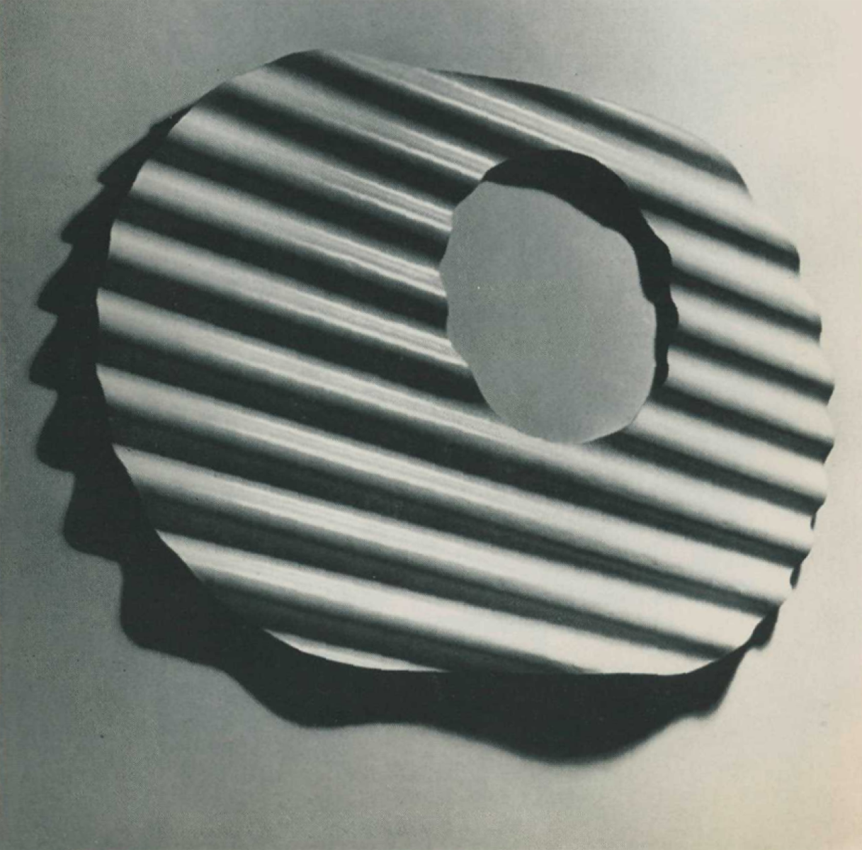 690024764594601984_0.png